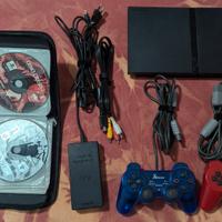 PlayStation 2 con 8 giochi e 2 joystick 