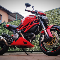 Ducati Monster 696+ naked