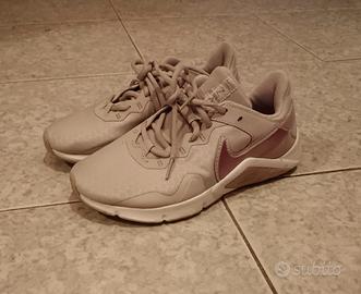 Nike Sneaker Legend Essential 2 Pink