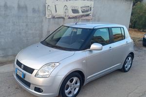 Suzuki Swift 1.3 5p benzina