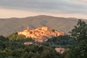 Appartamento indipendente nel borgo di PARI