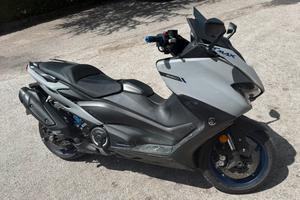 Tmax 560 anno 2021