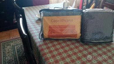 copridivano tre posti 