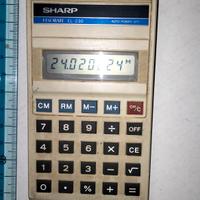 Calcolatrice Sharp EL-230
anni 80
funzionante