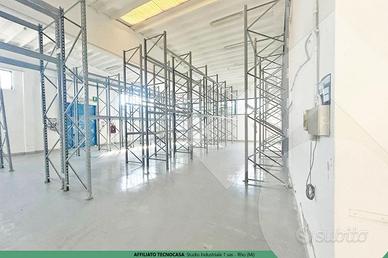 CAPANNONE A SETTIMO MILANESE