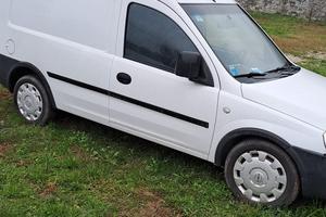 Furgone autocarro Opel combo