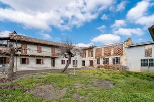 CASA INDIPENDENTE A CALOSSO