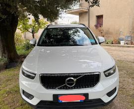 Volvo xc40 (2017-->) - 2019