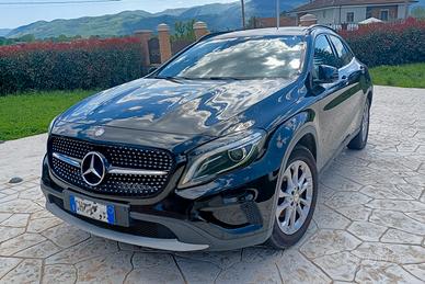 Mercedes GLA200 CDI Premium