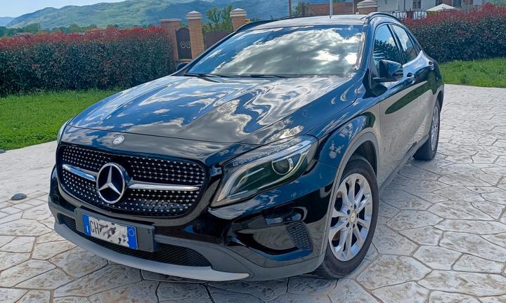 Mercedes GLA200 CDI Premium