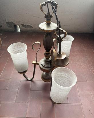Lampadario in ferro battuto