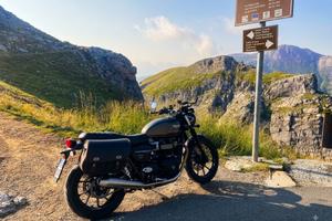 Speed Twin 900