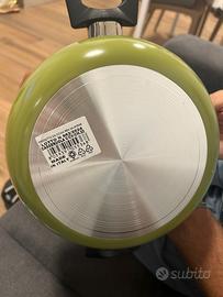 Set di pentole nuove