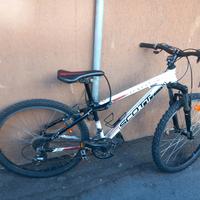 Bici Scott 26