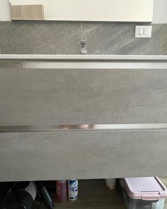 Mobile bagno con lavandino