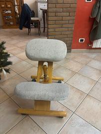 Sedia ergonomica posturale in legno regolabile