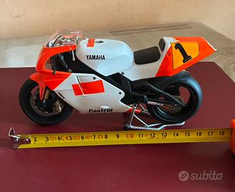 Modellino Yamaha YZR500 del 1991
