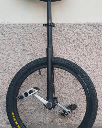 MONOCICLO "CLUB" Unicycle.com Hardened 20x2.20