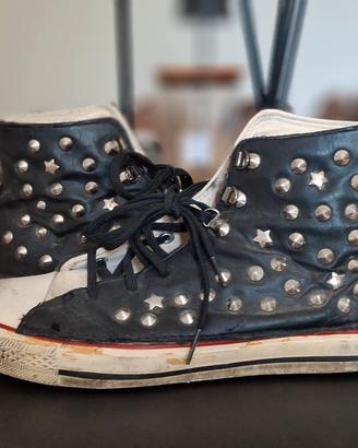 sneakers alte in pelle nera con borchie 41