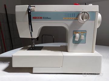 Macchina da cucire Necchi Type 518