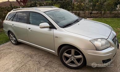 Toyota avensis Il Station Wagon (T25)