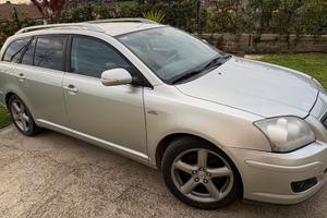 Toyota avensis Il Station Wagon (T25)