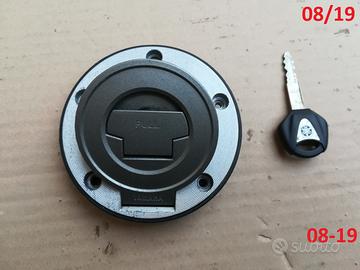 TAPPO SERBATOiO YAMAHA R1 R6 FZ1 FZ8 FZ6