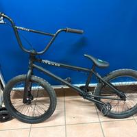 BICI BMX  FLY BIKES