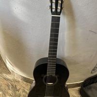 Chitarra classica Yamaha C40 black con capo e bors