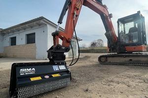 Trincia bidirezionale per miniescavatori TLE80