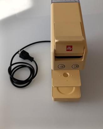 macchina da caffè illy y3 Piero Lissoni 