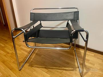 Poltrona Pelle Nera Replica italiana Wassily