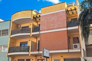 Rifinito Attico Arredato