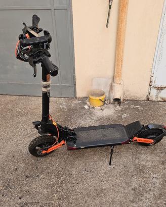 monopattino 10000ah