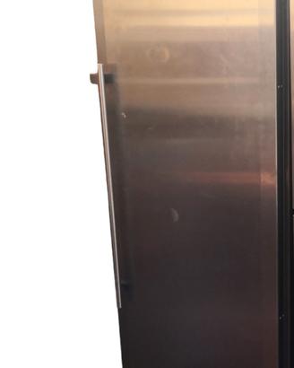 Frigo colonna acciaio con reparto bio della LIEBHE