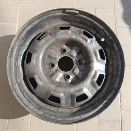 Cerchi in acciaio Lancia Beta

