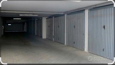 Box auto in via Marco Polo - Pescara