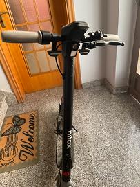 nilox M1