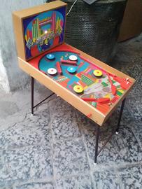 Vecchio Flipper giocatolo A.R:C:O: F.A.L.C