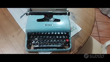 Macchina da scrivere Olivetti lettera 22