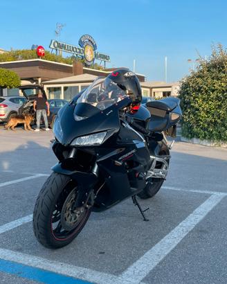 Honda cbr1000 rr