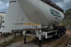 cisterna trasporto polverulento