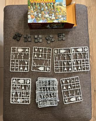 Warhammer - 20 alti elfi arcieri ancora in sprue