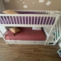 Letto a castello 3 posti con scaletta