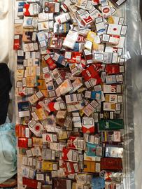 Pacchetti di sigarette 