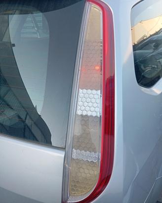 Fanale posteriore dx Ford Focus SW 2009 SYDA