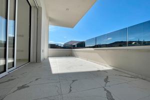 Terrazzo di 30 mq - mare 300 m - centro - box