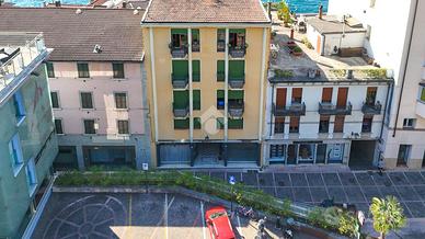 UFFICIO A GARDONE RIVIERA