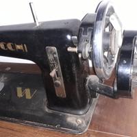 macchina da cucire vintage 