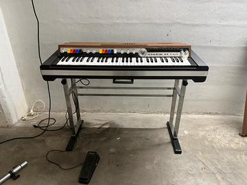 Organi vintage Eko Tiger 61 con stand Anni ‘70